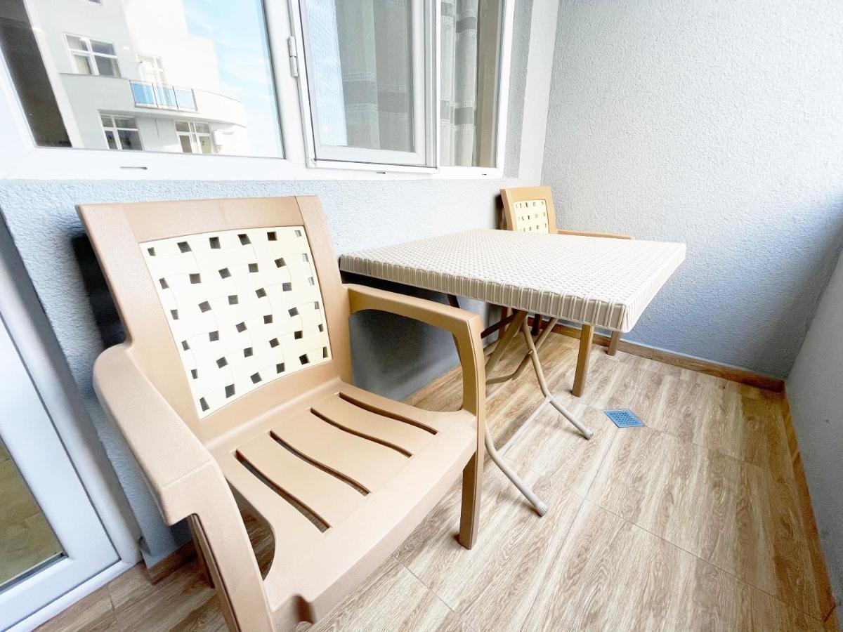 Beautiful Horizon First Line Apartment Batumi Bagian luar foto